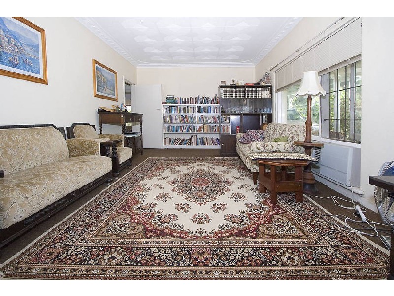 80 Shelshaw Street, Melville WA 6156