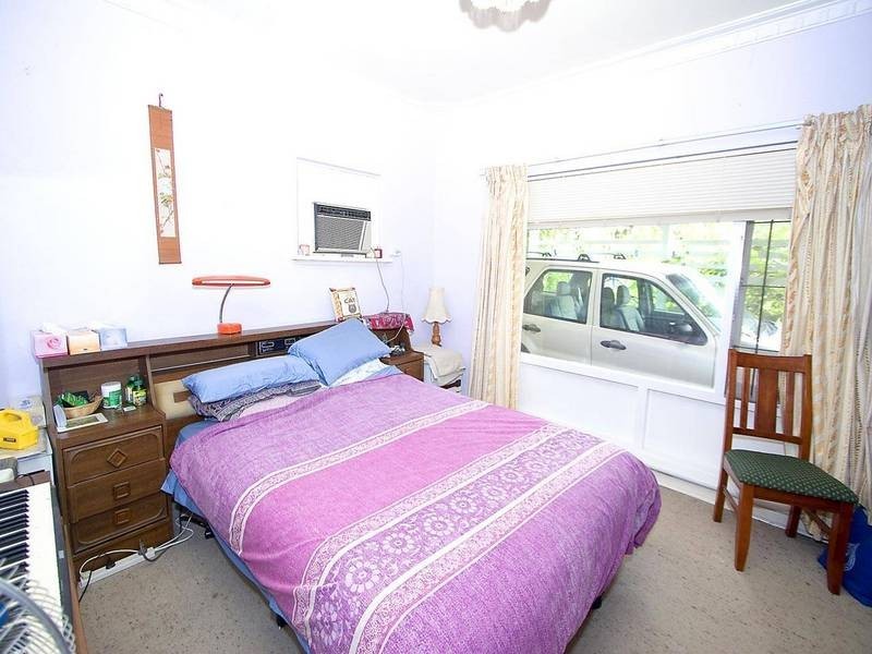 80 Shelshaw Street, Melville WA 6156