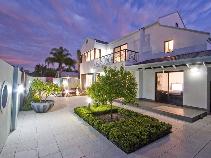 5 Ionic Street, Rossmoyne WA 6148