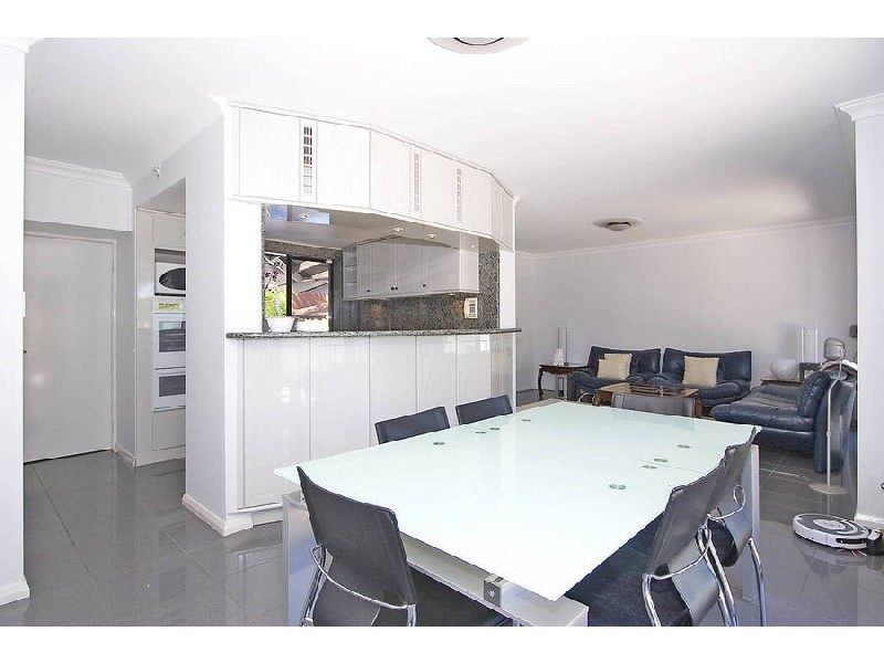 5 Ionic Street, Rossmoyne WA 6148