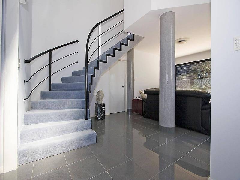 5 Ionic Street, Rossmoyne WA 6148