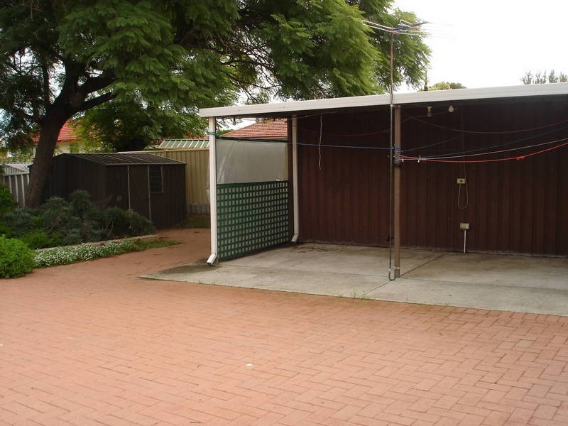 41 Curven Rd, Hamilton Hill WA 6163