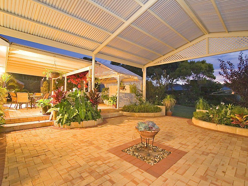 594 Challenger Place, Melville WA 6156