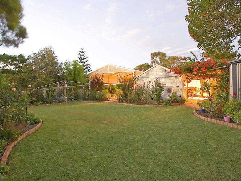 594 Challenger Place, Melville WA 6156