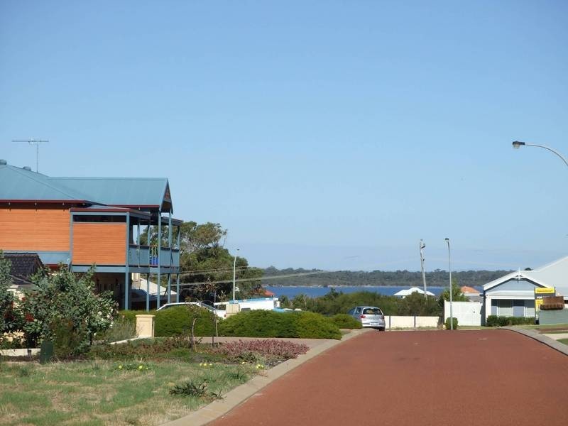 59 Peppertree Close, Wannanup WA 6210