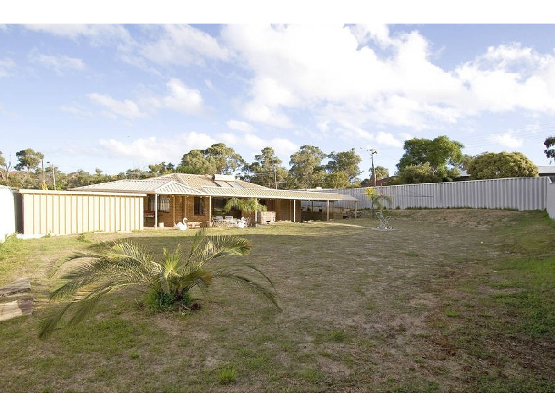 1 Wella Crt, Coolbellup WA 6163