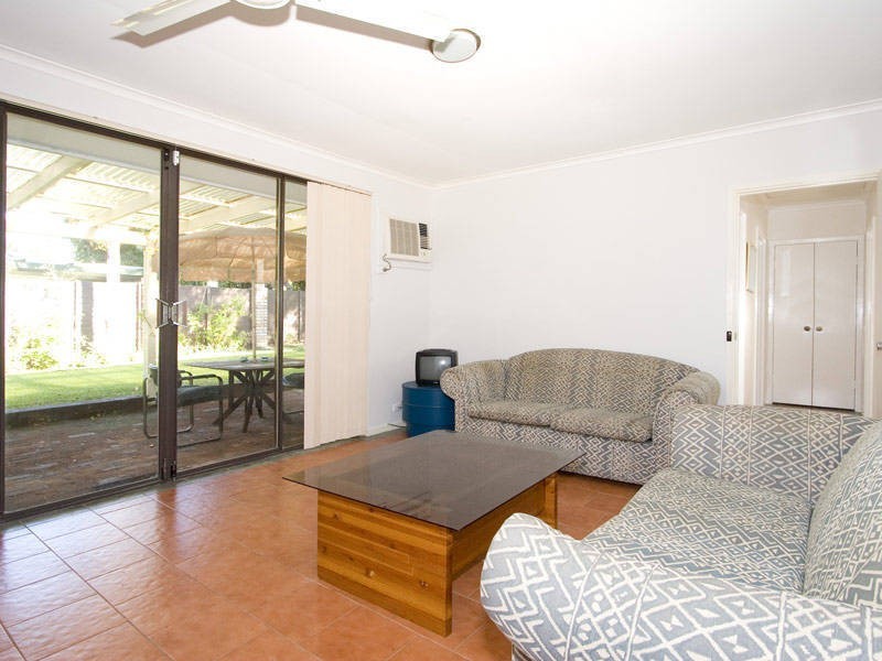 76 Aldridge Rd, Booragoon WA 6154