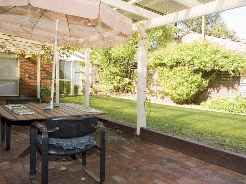76 Aldridge Rd, Booragoon WA 6154