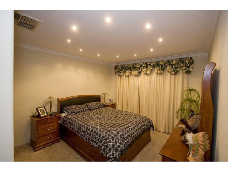 36 Allamanda Drv, South Lake WA 6164