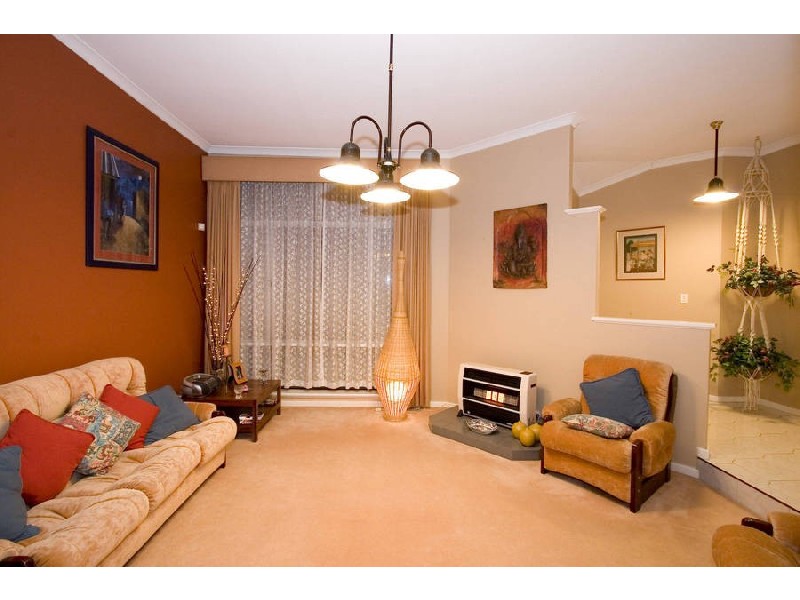 13 Moresby Close, Bibra Lake WA 6163