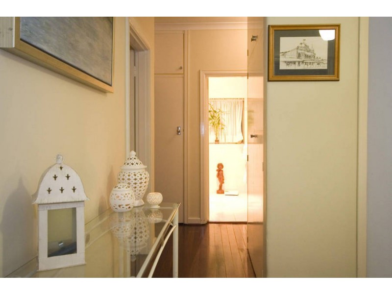 146 Kitchener Rd, Alfred Cove WA 6154