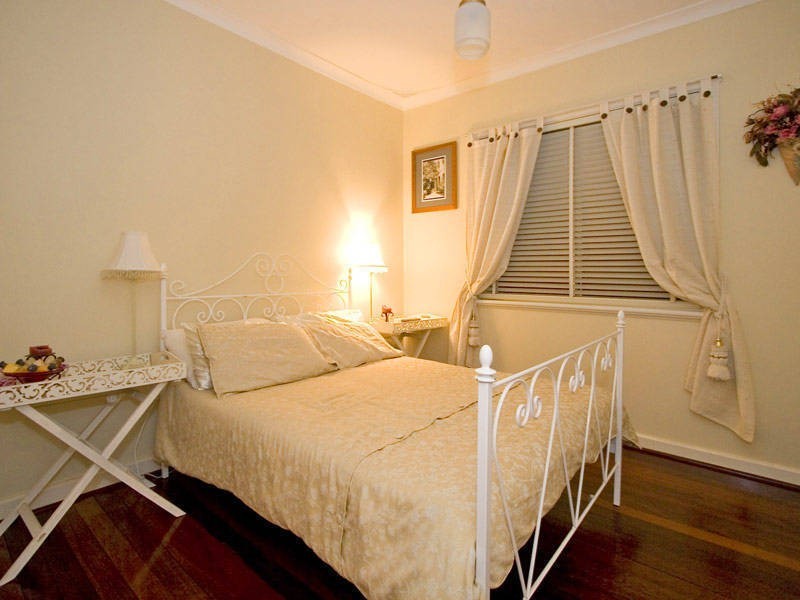 146 Kitchener Rd, Alfred Cove WA 6154