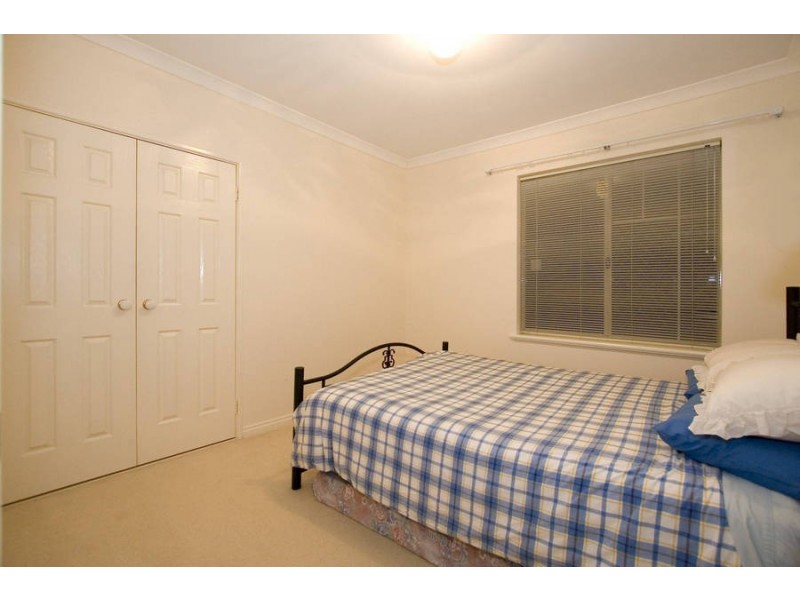 2/22 Crest Ave, Mount Pleasant WA 6153