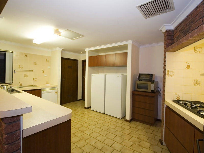 9 Matsen Close, Booragoon WA 6154