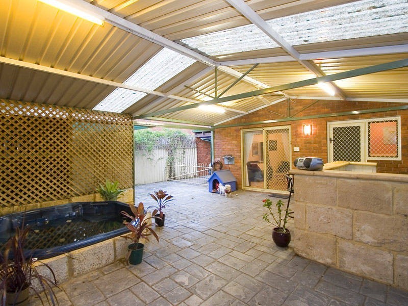 4/14 Siddons Way, Booragoon WA 6154