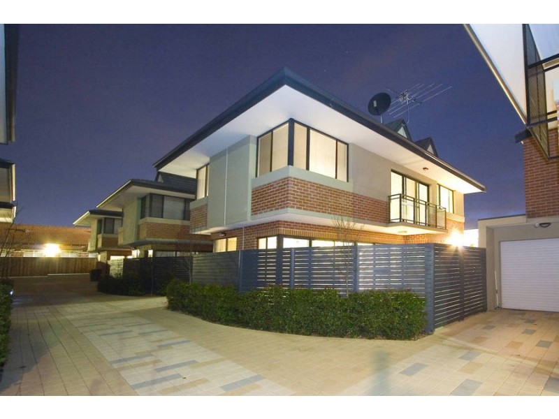 2/13-17 Groves Ave, Attadale WA 6156