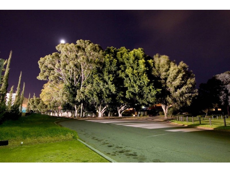 2/13-17 Groves Ave, Attadale WA 6156