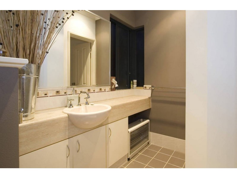 39 Baningan Ave, Success WA 6164