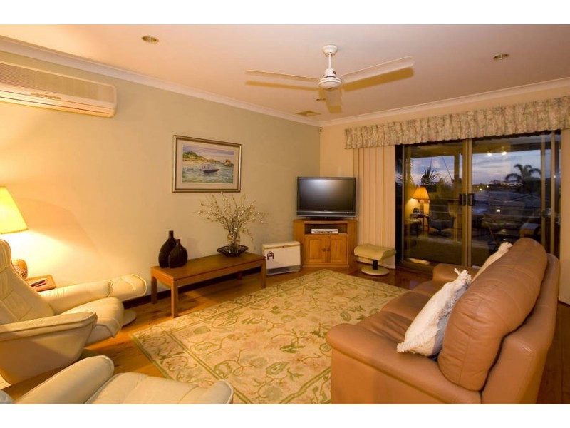 1 Herschell Wy, Coogee WA 6166
