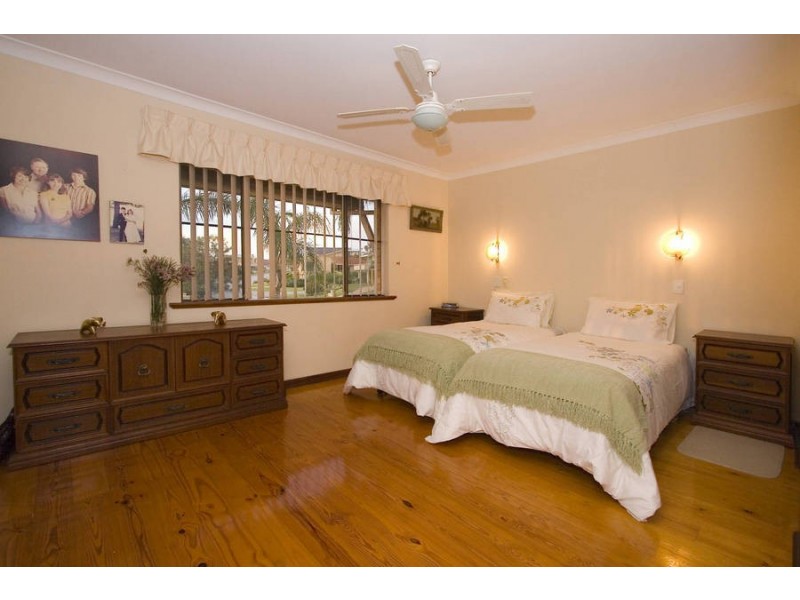 1 Herschell Wy, Coogee WA 6166