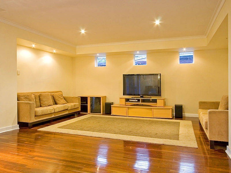 4 Boston Way, Booragoon WA 6154