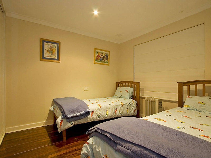 4 Boston Way, Booragoon WA 6154