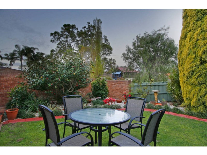 1/25 Bristol Av, Bicton WA 6157
