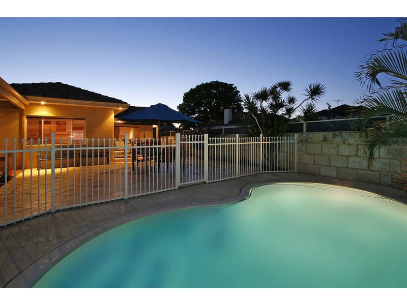 3 Norma Road, Alfred Cove WA 6154