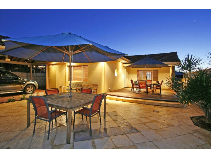 3 Norma Road, Alfred Cove WA 6154