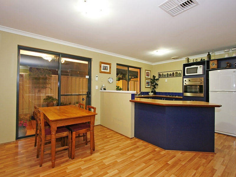 10 Race Street, Willagee WA 6156