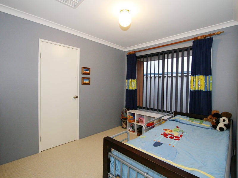 10 Race Street, Willagee WA 6156