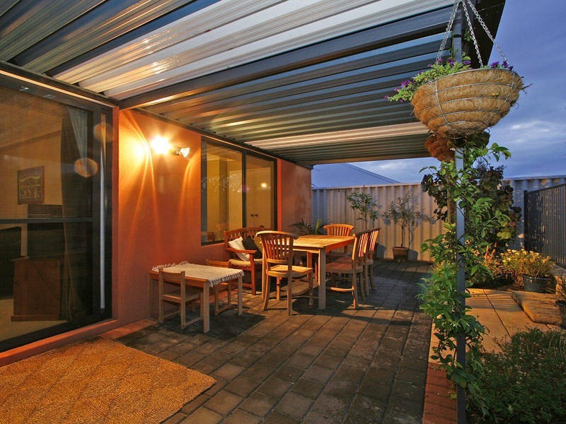 10 Race Street, Willagee WA 6156