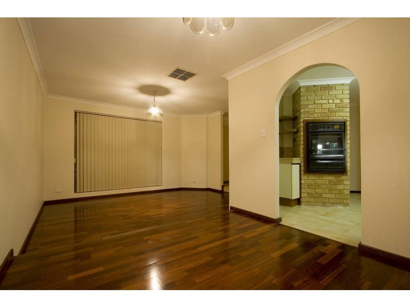 5 Stampel Gdn, Kardinya WA 6163