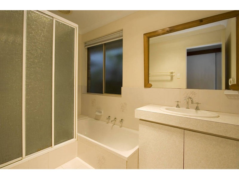 5 Stampel Gdn, Kardinya WA 6163