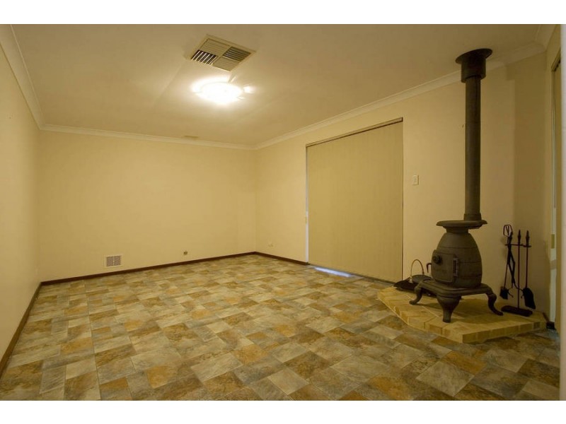 5 Stampel Gdn, Kardinya WA 6163