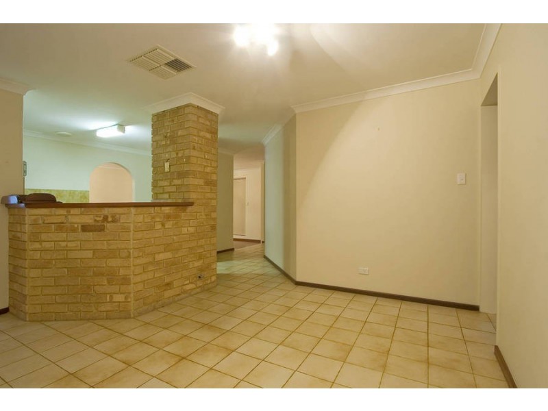 5 Stampel Gdn, Kardinya WA 6163