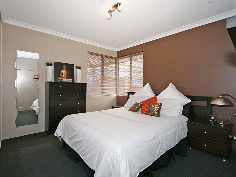 107 Peterborough Circle, North Lake WA 6163