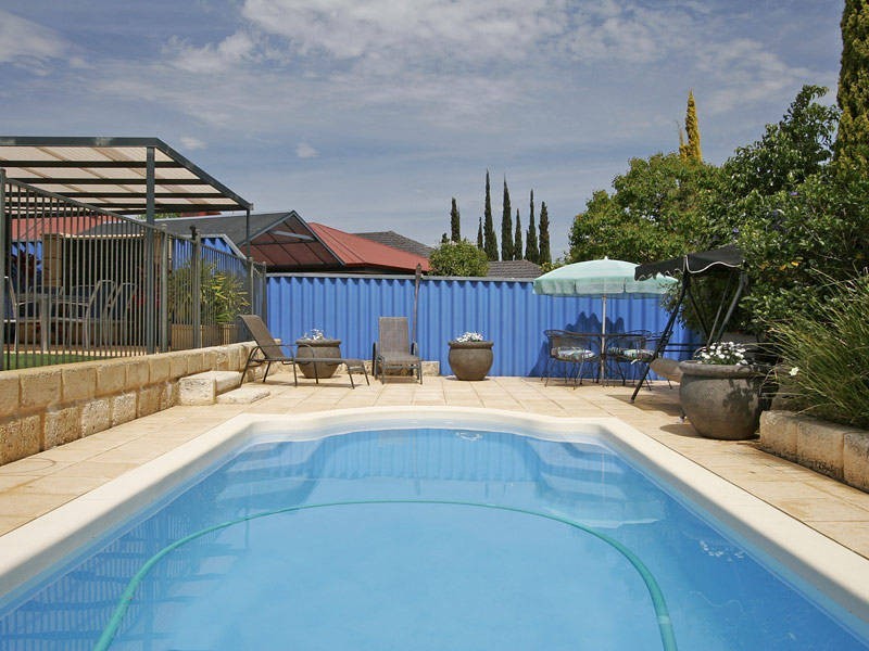 107 Peterborough Circle, North Lake WA 6163