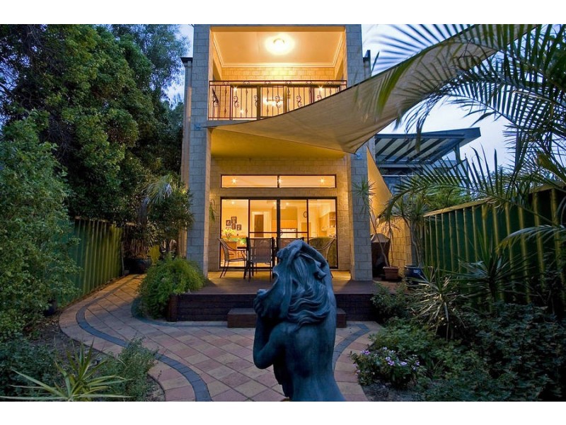 26 Kemp Street, Mount Pleasant WA 6153