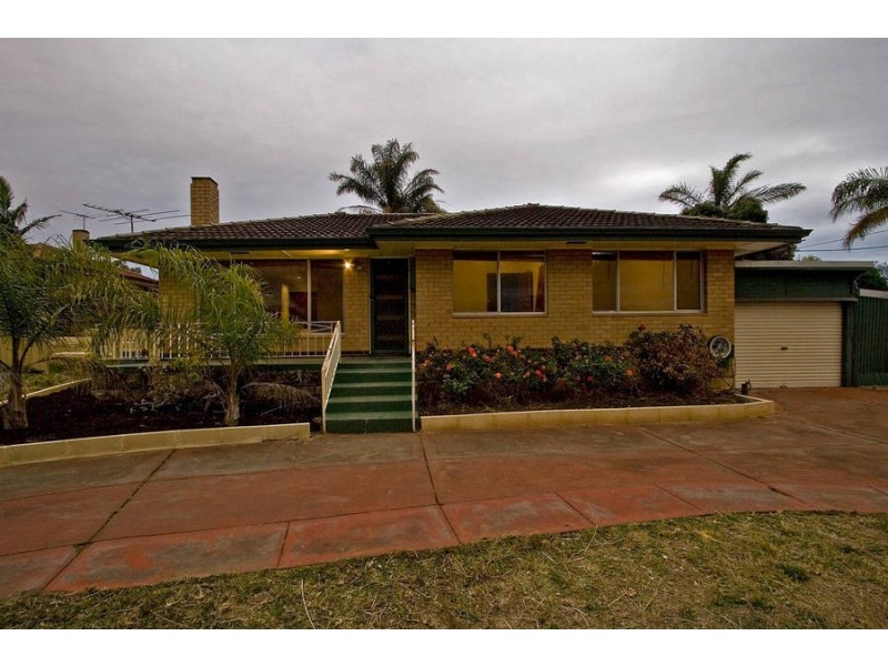 1 Miranda Crescent, Coolbellup WA 6163