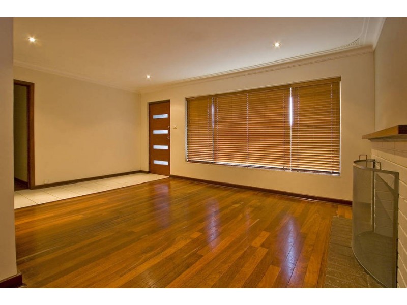 1 Miranda Crescent, Coolbellup WA 6163