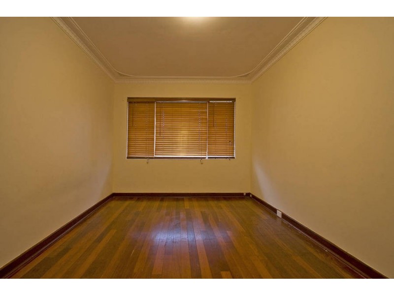 1 Miranda Crescent, Coolbellup WA 6163