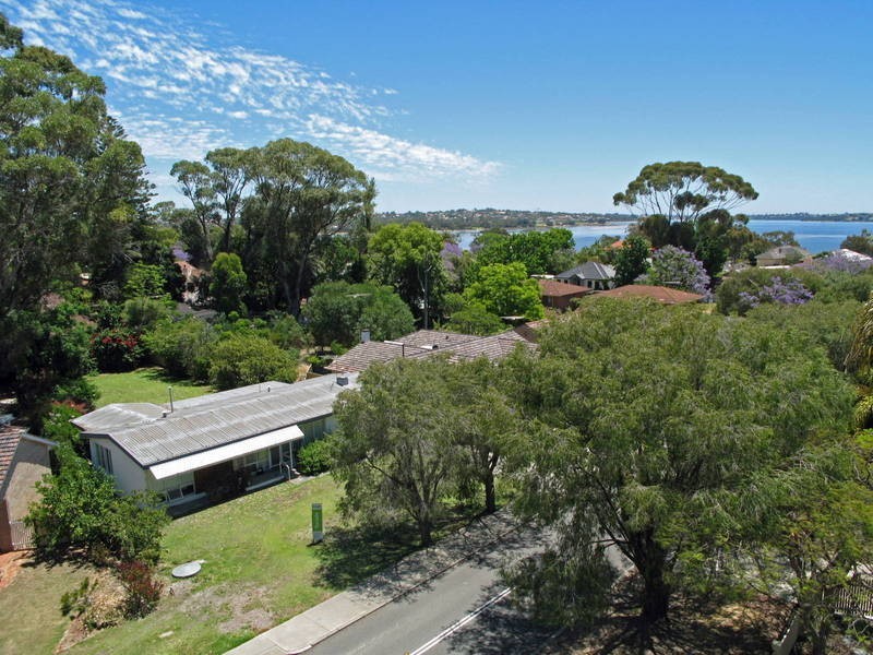 15 Cunningham Street, Applecross WA 6153