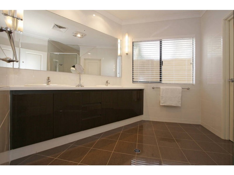 22 Macleod Road, Applecross WA 6153