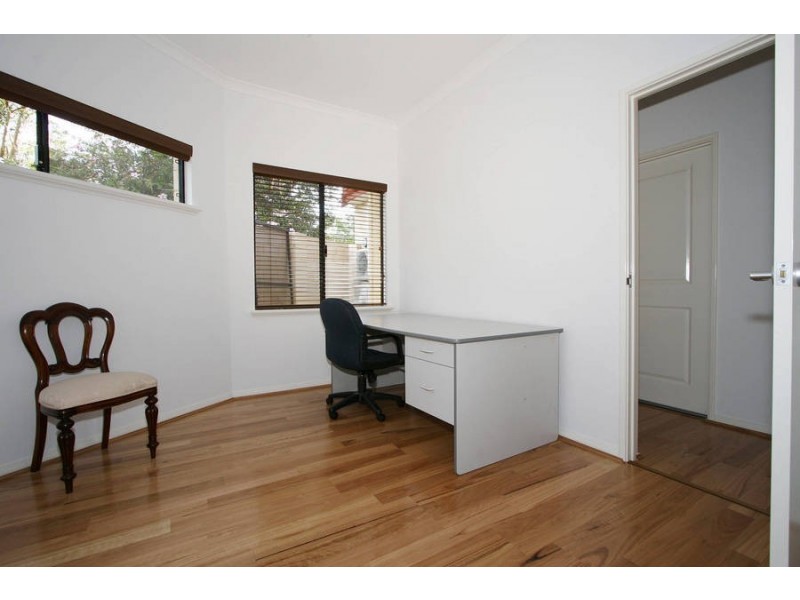 22 Macleod Road, Applecross WA 6153
