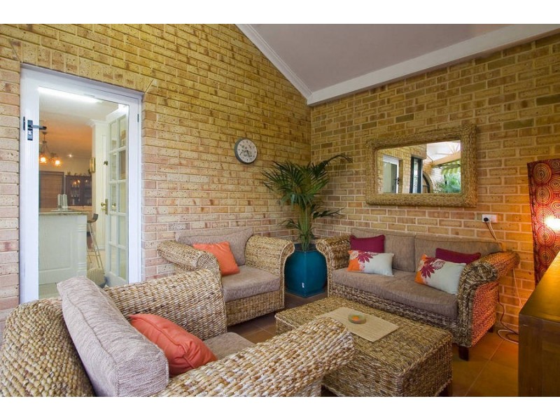 15 Carroll Street, Applecross WA 6153