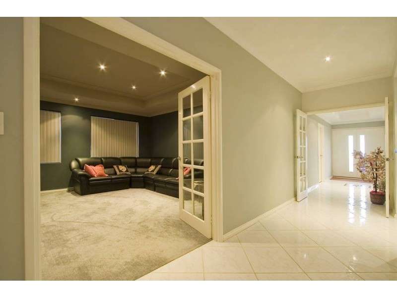 15 Ranunculus Crt, Beeliar WA 6164