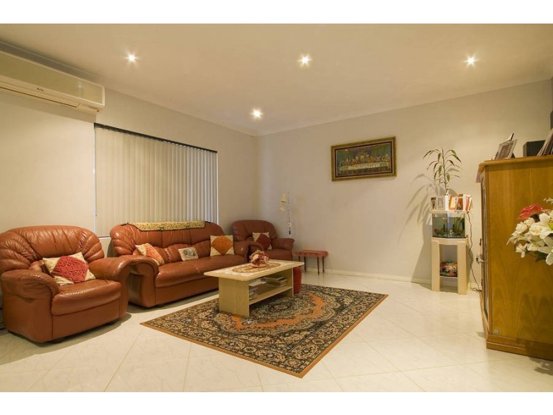 15 Ranunculus Crt, Beeliar WA 6164