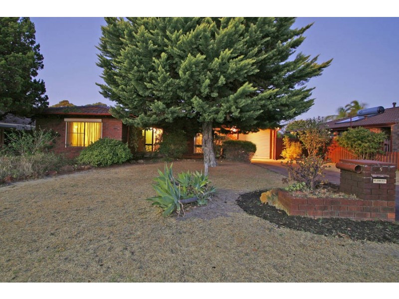 5 Tobago Pl, Safety Bay WA 6169
