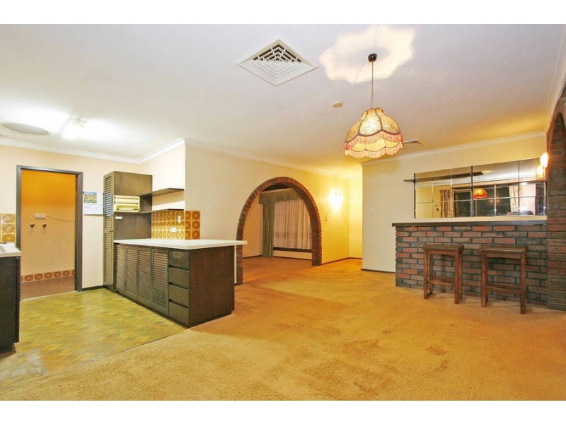 5 Tobago Pl, Safety Bay WA 6169